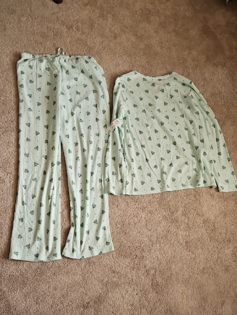 Ralph Lauren and Croft and Barrow Womens Pajama Sets - Picture 16 of 16